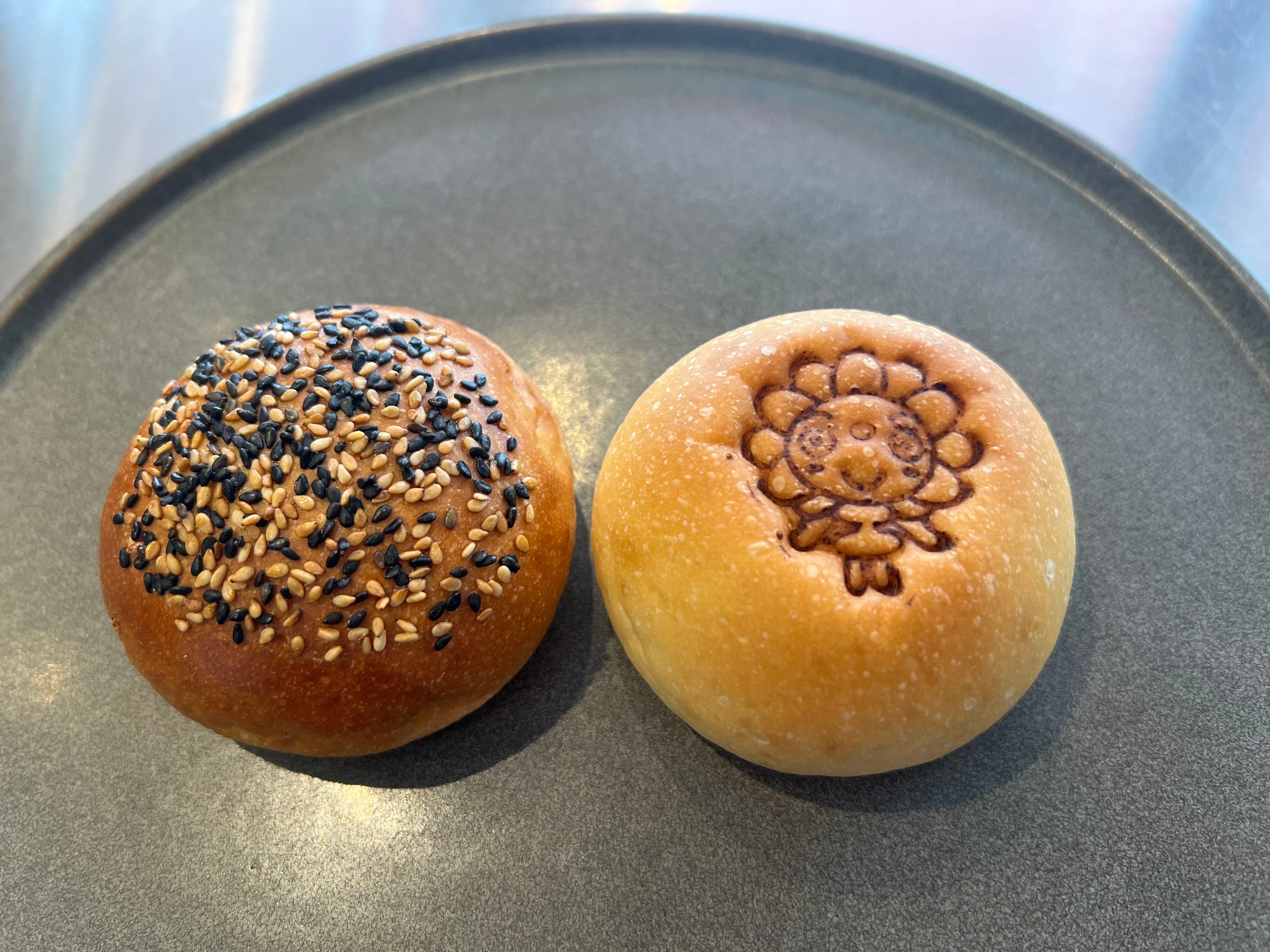 望月製餡所の粒あんと桜あんぱん(2個入り) ~4月中旬までの期間限定